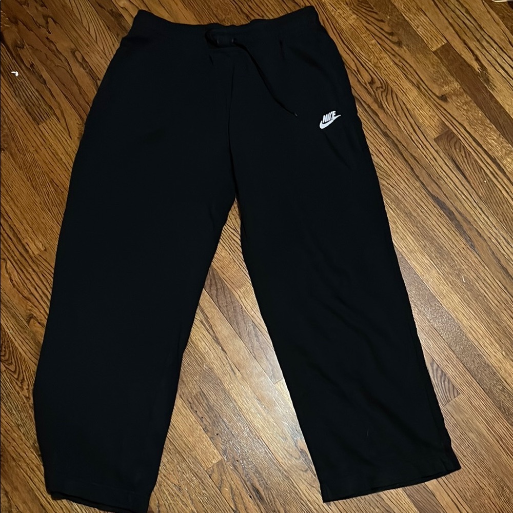 Nike Black Sweatpants Relaxed Fit Joggers